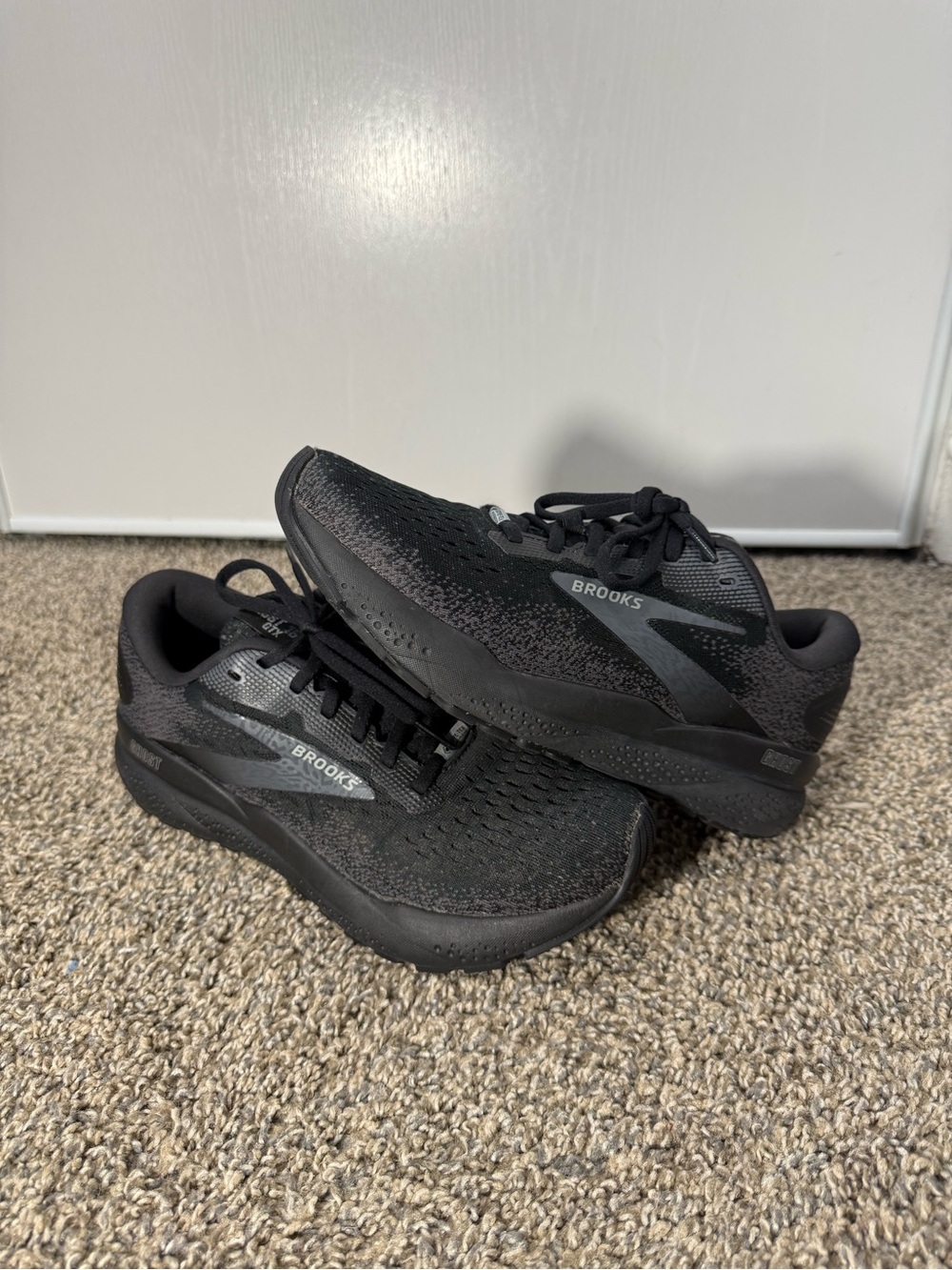 Brooks ghost 16 GTXMen's Athletic Running Shoes - Black